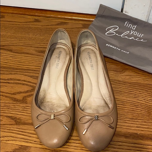 Kenneth Cole Ballet Flats
